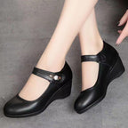 【50% OFF】【35-41】Elegantne i udobne ženske kožne cipele, mekana koža, mekani potplat, klinasta peta, protuklizne cipele, prikladne za zrelije žene